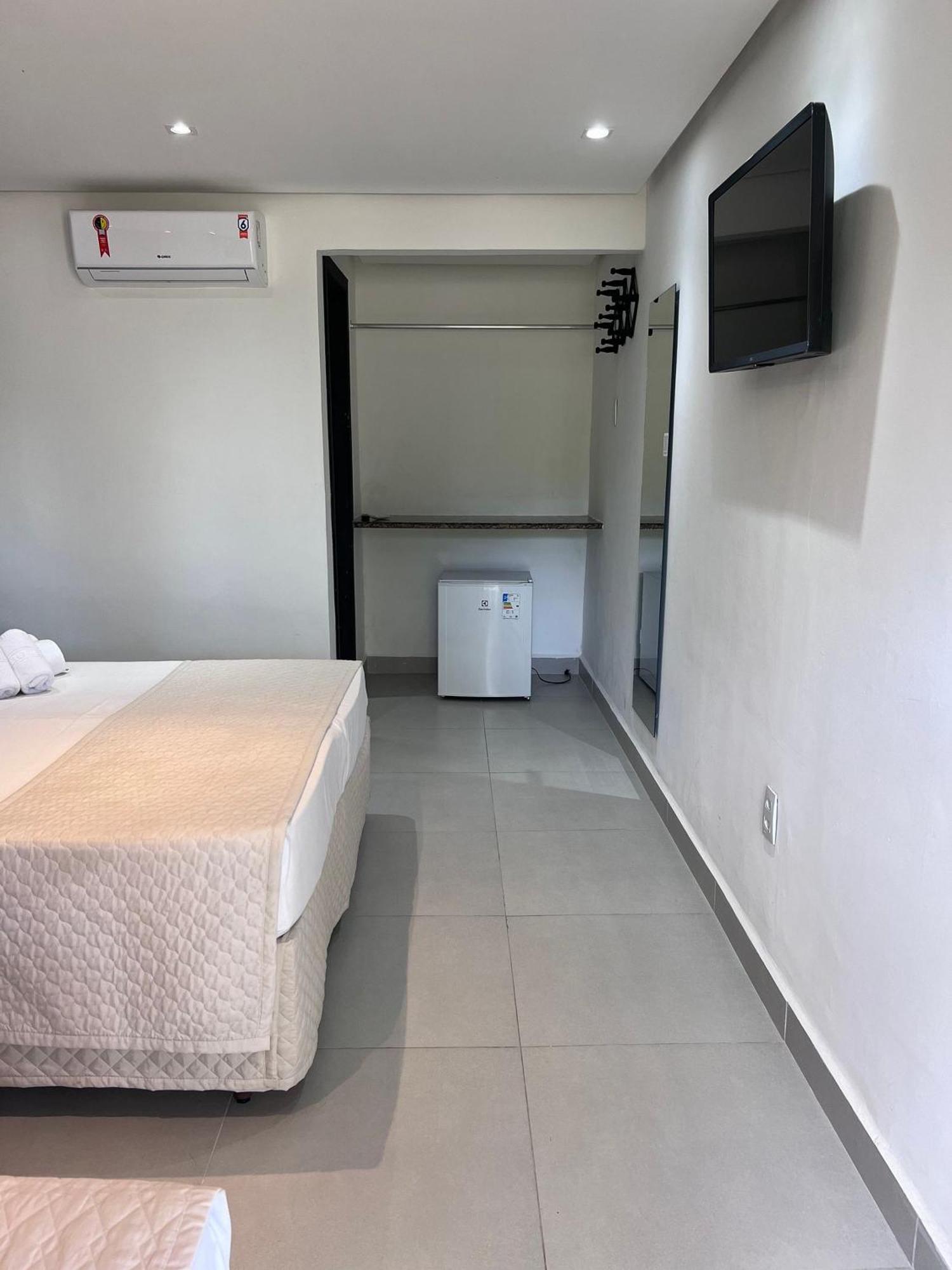 O Beira Mar Praia Hotel Esta Localizado Na Orla, Na Praia De Taperapuan, Cafe Incluso, Wi-Fi 500Mb, Piscinas, Estacionamento Privativo, Ar Condicionado Split, Smart Tv, Frigobar, Porto Seguro Buitenkant foto