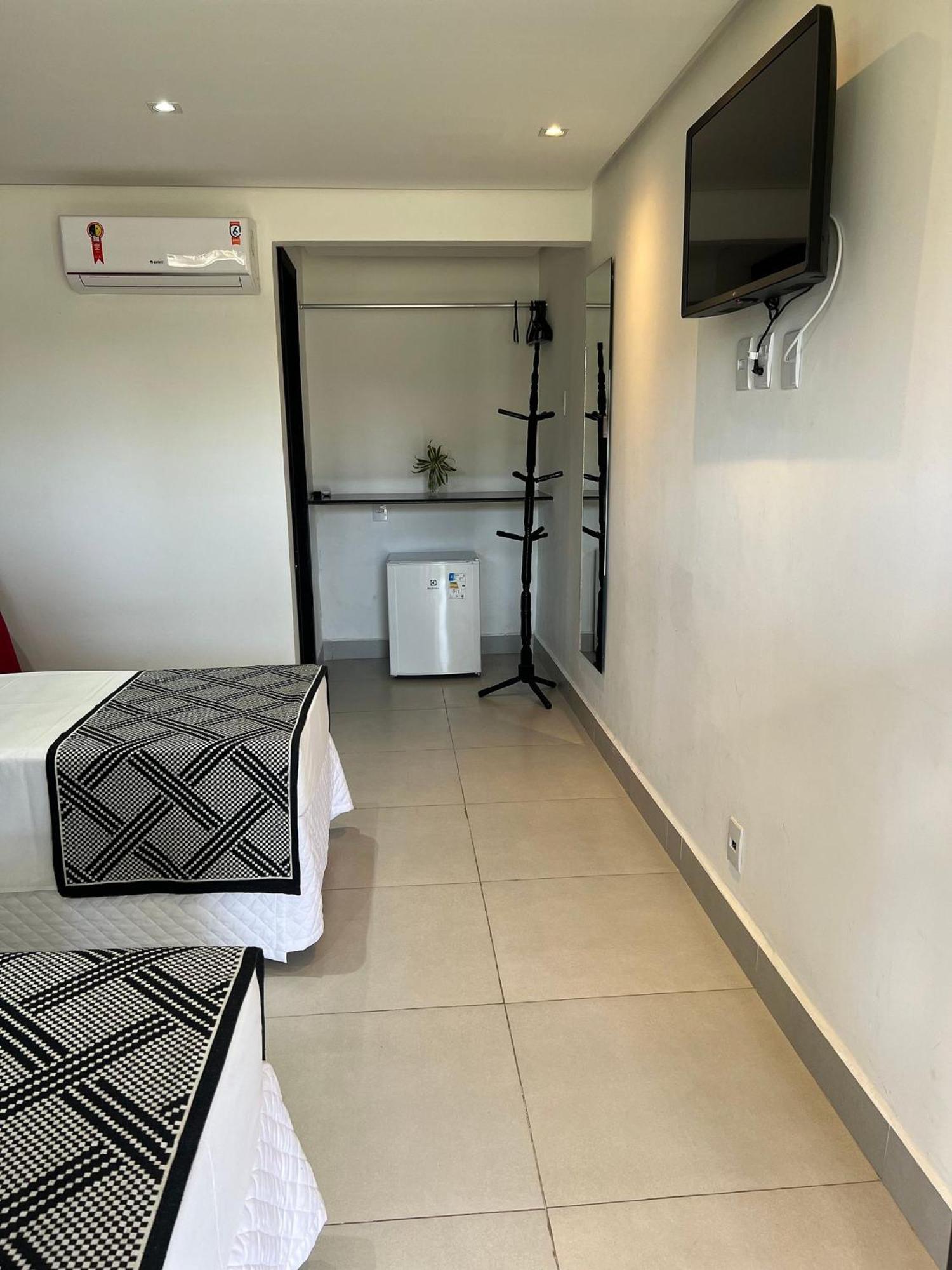 O Beira Mar Praia Hotel Esta Localizado Na Orla, Na Praia De Taperapuan, Cafe Incluso, Wi-Fi 500Mb, Piscinas, Estacionamento Privativo, Ar Condicionado Split, Smart Tv, Frigobar, Porto Seguro Buitenkant foto